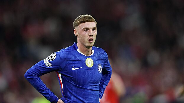 «Челси» изготовил для полузащитника специальную бутсу