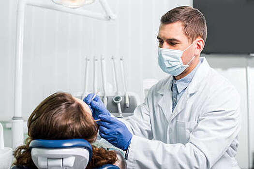 Ортодонт Опарин назвал трендом пересадку зубов