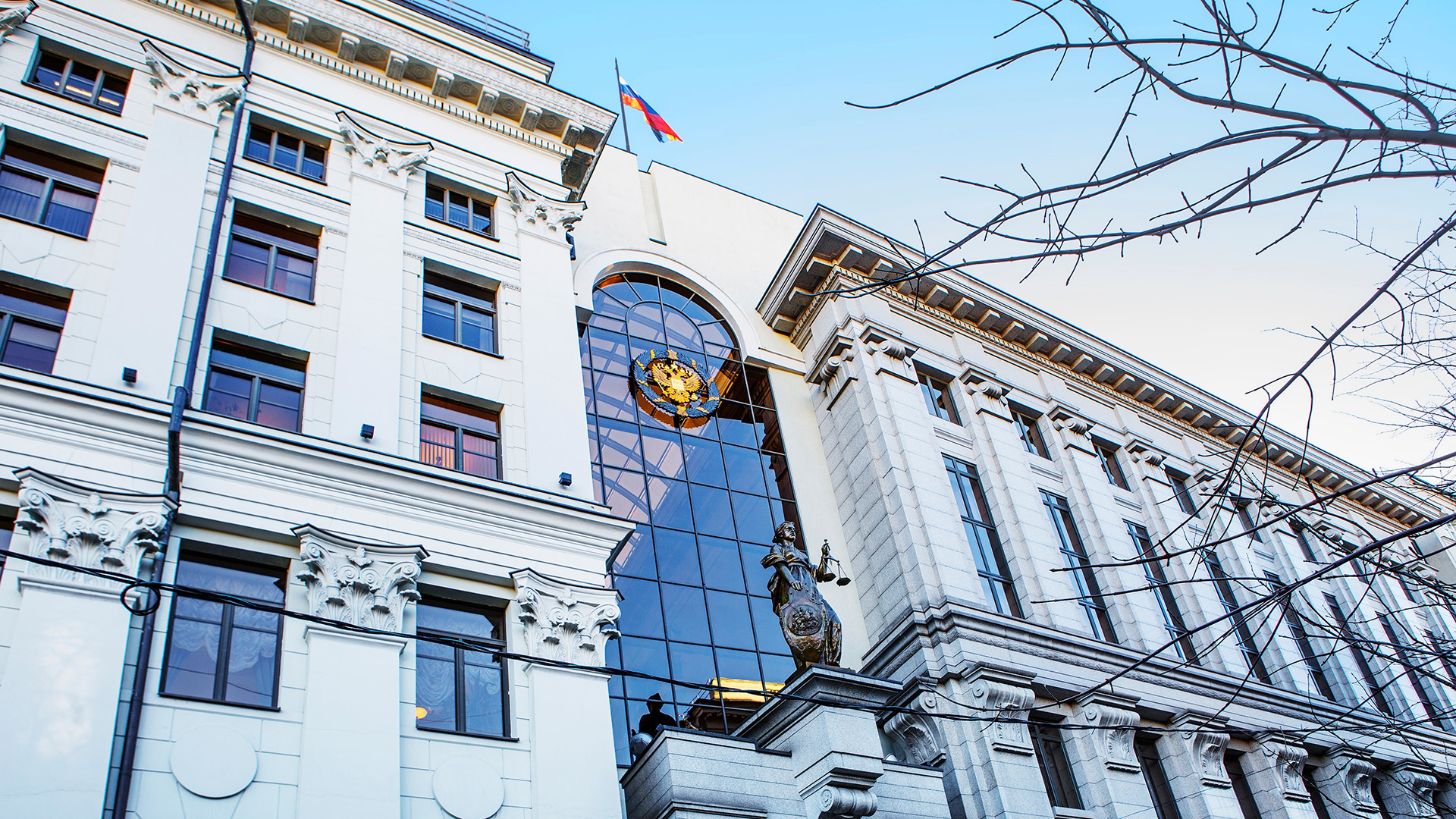 Верховный суд: никому не мешающая машина может нарушать правила парковки - EuroPress.news