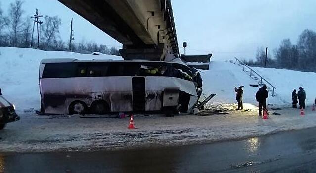 В ДТП под Рязанью погибли шесть пассажиров автобуса