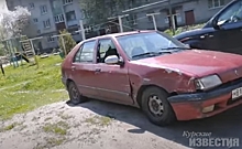 Курский санитар назвал трусами тех, кто разбил стекло и спустил колеса его авто