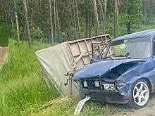 В Ставропольском районе молодой водитель ВАЗа не справился с управлением, он госпитализирован