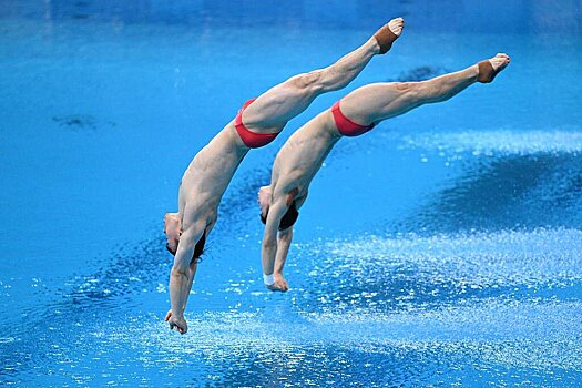 Прыжки в воду. Чемпионат мира-2022. Ван Цзунъюань и Цао Юань взяли золото на трехметровом трамплине, Хардинг и Ло – 2-е