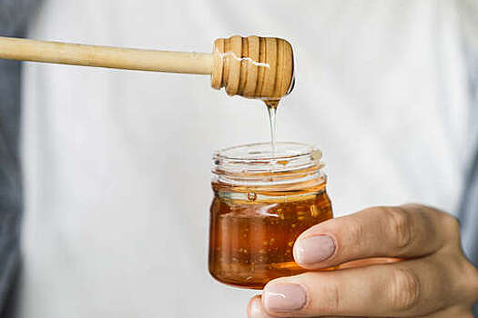 Глава Vrachu.ru Степанюков: мед может защитить от ОРВИ