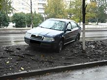 В Вологде водитель иномарки получил травму, въехав в дорожный бордюр