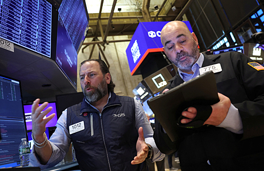 Индексы в Европе и США падают на ожиданиях тарифов Трампа