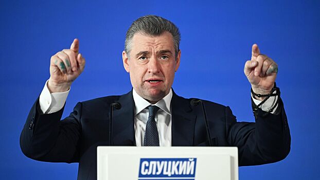 В Госдуме заявили, что западные лидеры готовы обрушить доллар и евро