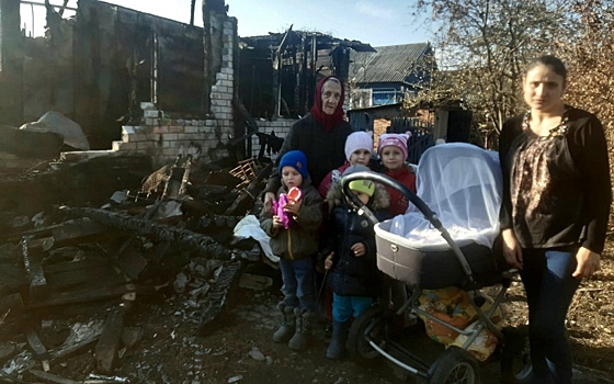 В соцсетях объявили сбор вещей для многодетной семьи из Рыбновского района, пострадавшей от пожара