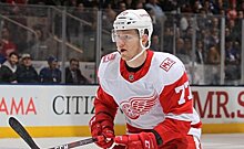 Евгений Свечников выставлен на драфт отказов НХЛ