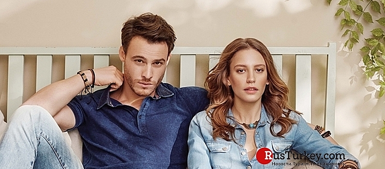 Купальник бывшей девушки Керема Бурсина назвали трендом сезона