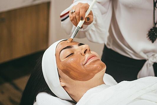 Косметолог раскрыла способы омолодить кожу после 50 лет