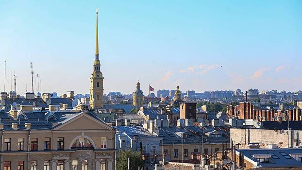 Памятник «Родина-мать» в сандалиях убрали в Санкт-Петербурге