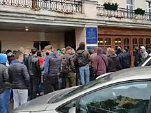 Кандидаты в водители парализовали МРЭО ГИБДД в Санкт-Петербурге