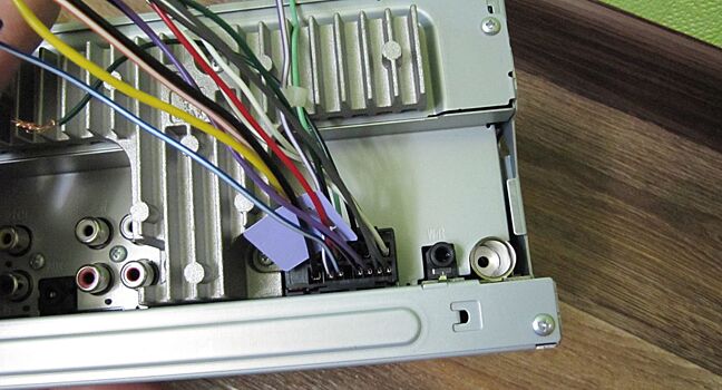 Правила подключения автомобильной антенны к магнитоле