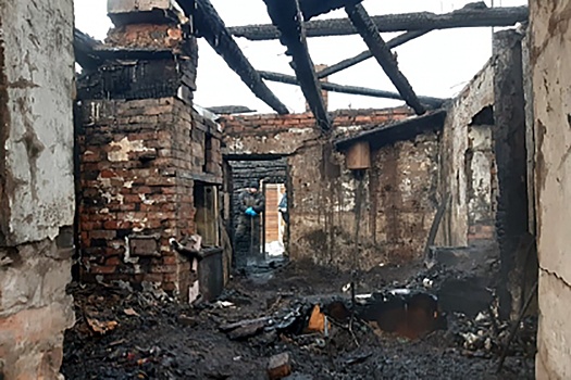 Три человека погибли при пожаре в Новосибирской области