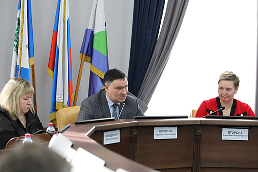Мэр Иркутска Руслан Болотов обсудил актуальные вопросы с руководителями органов ТОС