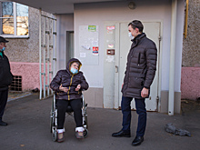 Депутат передал нижегородке с ограниченными возможностями здоровья телескопический пандус