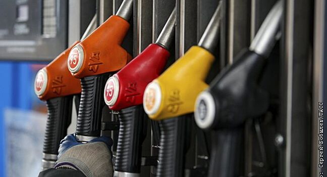 В России попросили не ждать падения цен на бензин