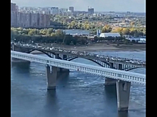 Мост-символ Новосибирска начали ремонтировать: город встал в пробки