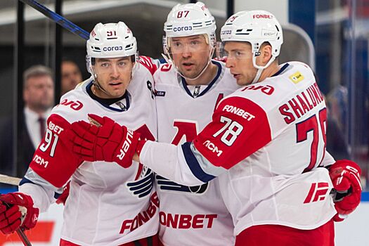 «Локомотив» забросил шесть шайб и разгромил «Ладу» в Тольятти