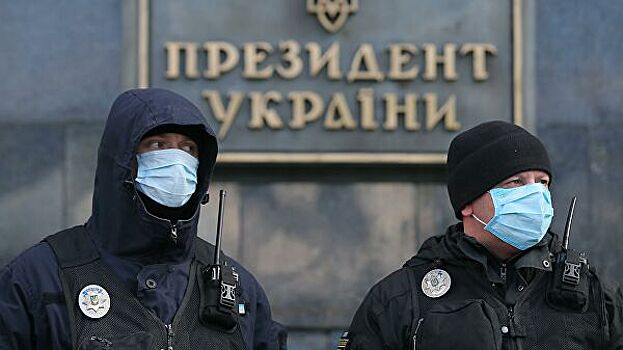 Врачи Украины увольняются из-за боязни коронавируса
