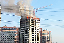 В Иркутске на 16 этаже дома огонь распространился на 500 "квадратов"