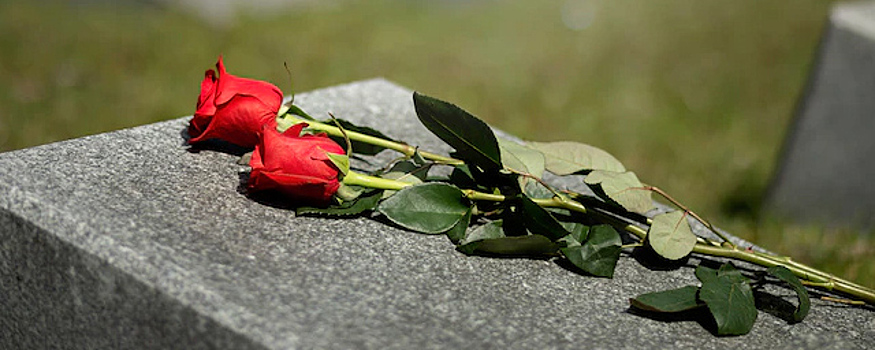 В столице Удмуртии к памятнику Дерябина возложили цветы