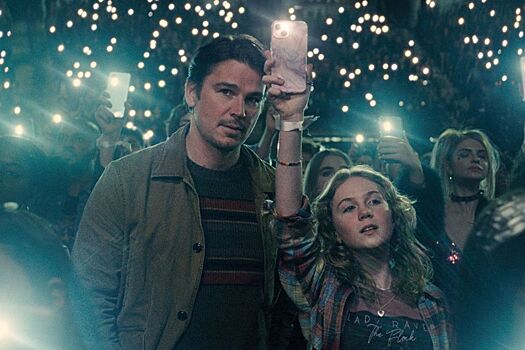 Критики смешанно оценили триллер «Ловушка» М. Найта Шьямалана