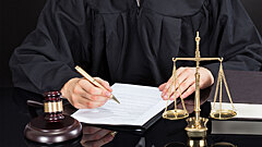 В чёрных мантиях с присягой: появился новый праздник