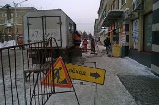 В Омске городские службы преступили к ремонту дорог