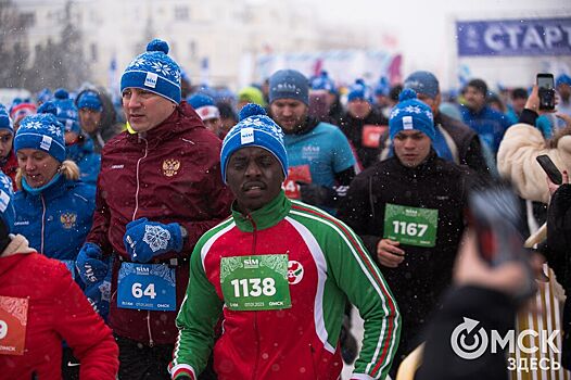 Рождественский полумарафон пробежали спортсмены из Африки, а выиграли - сибиряки