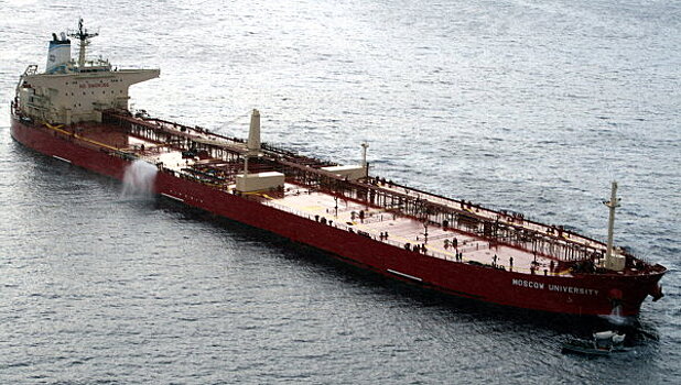 ВМС Малайзии освободили захваченный пиратами танкер