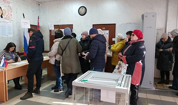 В Жирновском районе собралось много желающих проголосовать на выборах