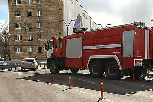 Машина с дипномерами сгорела в Москве