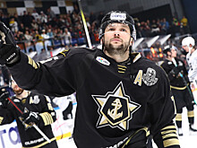 «Адмирал» расторг контракт с нападающим