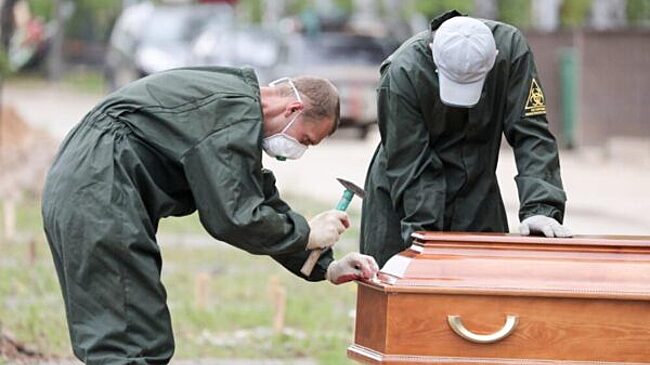 Крематорий вместо кладбища: почему Россия вынуждена пересмотреть похоронные традиции