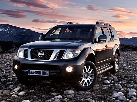 Стоимость нового внедорожника Nissan Pathfinder стартует от 4,2 млн рублей
