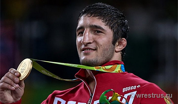 Гогаев и Цаболов стали чемпионами России по вольной борьбе