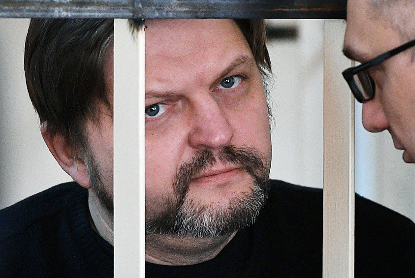  Бывший губернатор Кировской области Никита Белых был приговорен к восьми годам лишения свободы за взяточничество. Кроме того, осужденному назначили штраф в размере 48 миллионов рублей и запретили занимать госдолжности на протяжении трех лет после освобождения