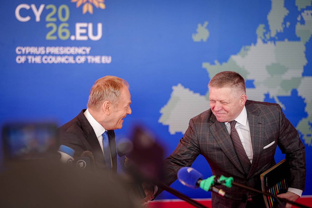 Момент с неловкой шуткой Туска о русских стал вирусным