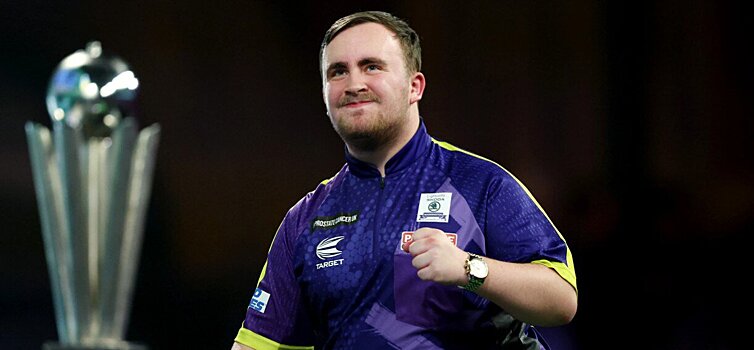 «МЮ» подарил футболку с номером 180 16-летнему финалисту ЧМ по дартсу Литтлеру