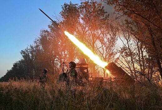 Военный рассказал о единственной оставшейся у ВСУ дороге к Красноармейску