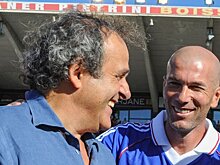 Зидан – лучший полузащитник в истории Франции по версии FourFourTwo. Платини – 2-й, Канте – 4-й, Погба – 10-й