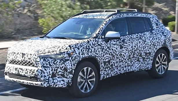 В США протестировали кроссовер Toyota Corolla Cross