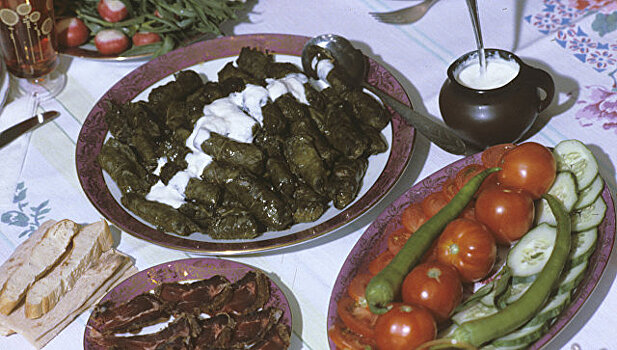 Кухня раздора: Facebook заблокировал аккаунт кулинара из-за спора о долме