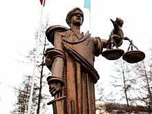 Экс‑руководитель омской налоговой службы осуждена за дачу взятки