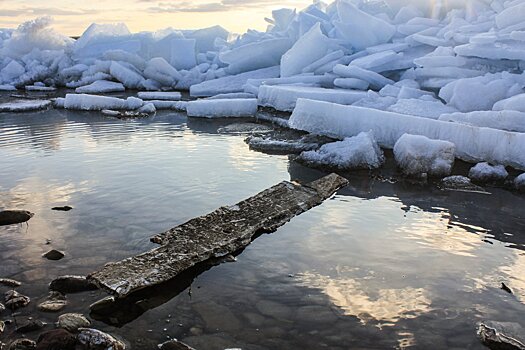 Мособлпожспас: на 37% водоемов Подмосковья лед опасный