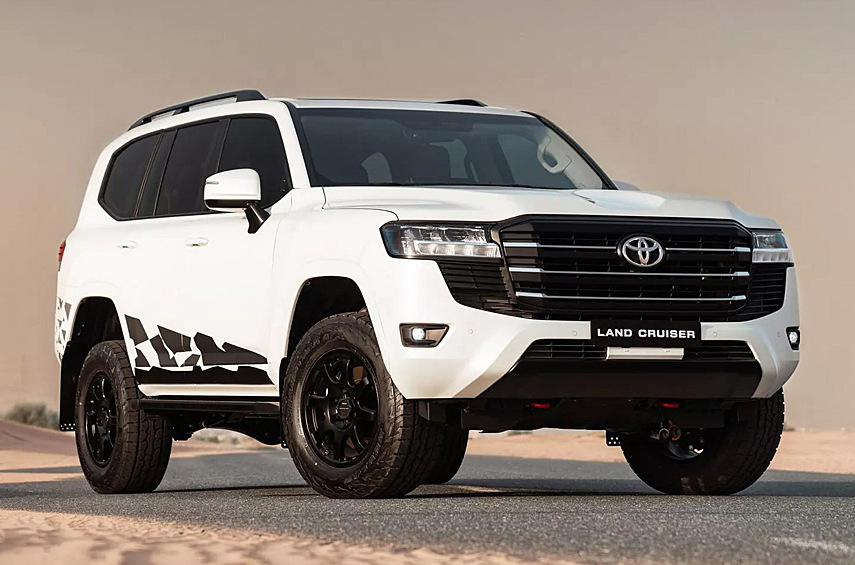 Toyota Land Cruiser 10th Victory Edition. Модель обрела «дакаровское» исполнение. Основой оказалась модификация Black Edition, а новинка станет эксклюзивом для ОАЭ.