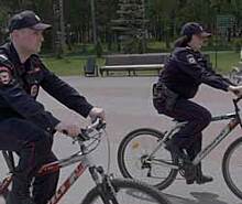 Челябинские полицейские начали патрулировать город на велосипедах