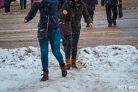«Просто наступила зима», или Как коммунальщики справляются с уборкой снега в Ростове (фоторепортаж)